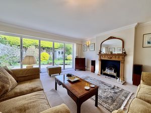 Photo 15- click for photo gallery